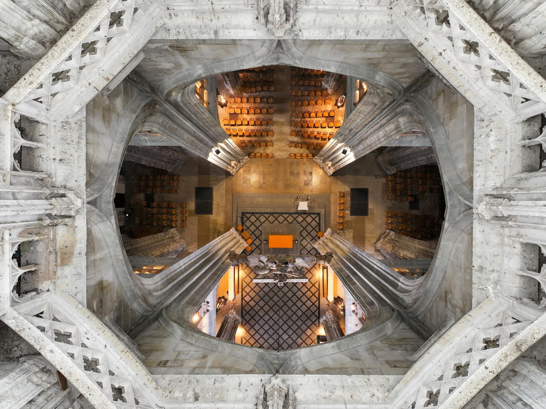Vue plongeante depuis la tour lanterne de l'église Saint-Maclou de Rouen